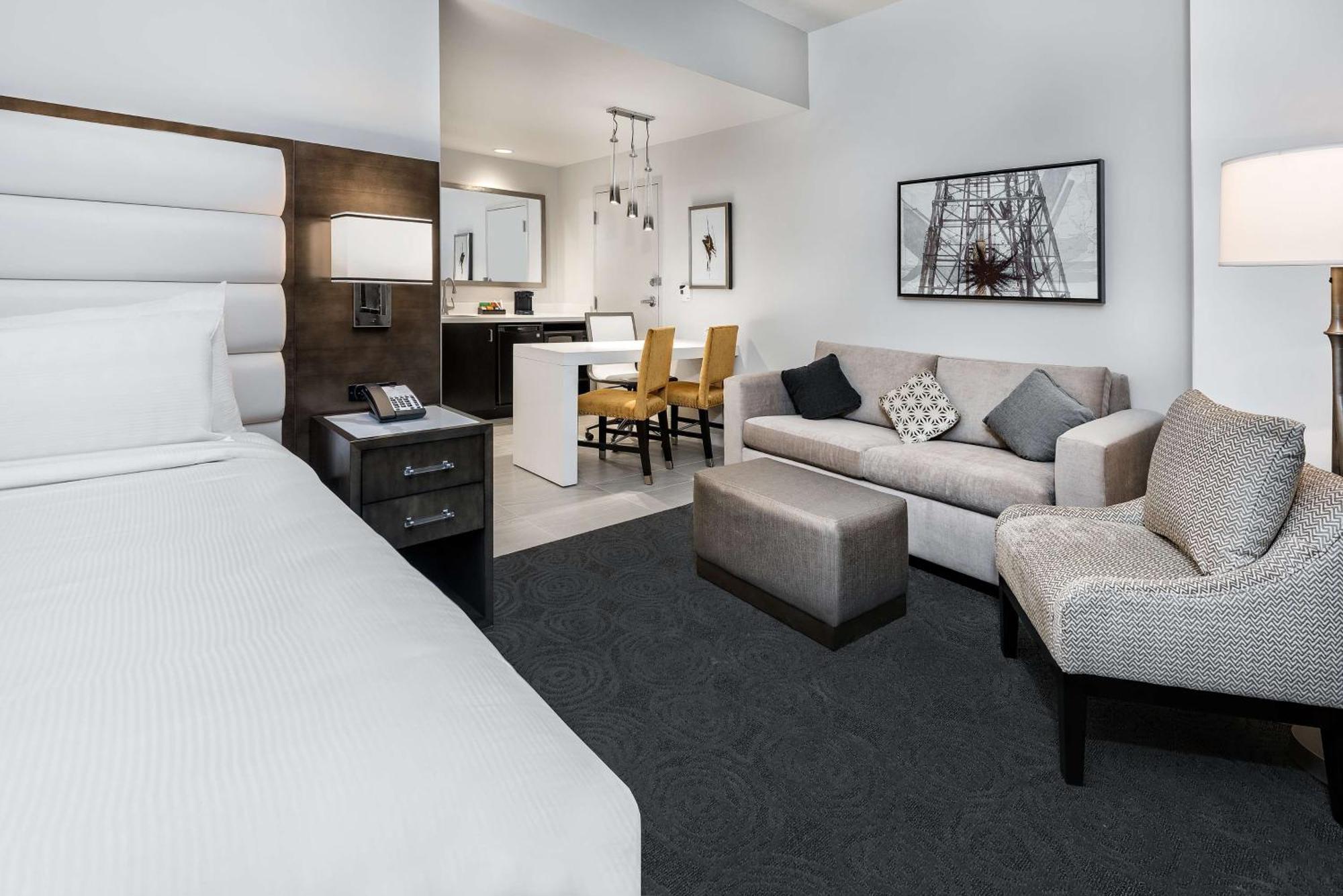 Hotel Embassy By Hilton Houston West - Katy Addicks